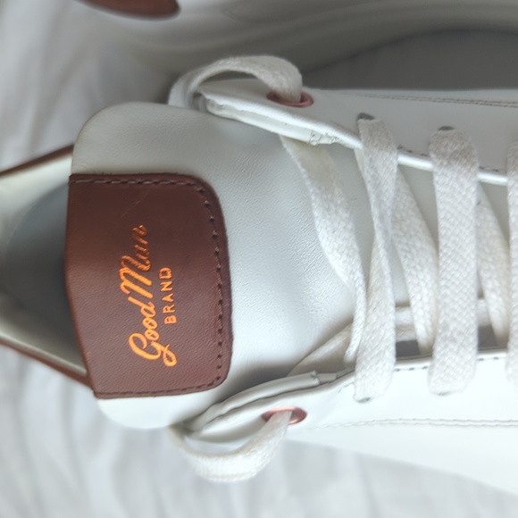 Good Man Brand Men's Legend London Sneaker - Picture 2 of 15